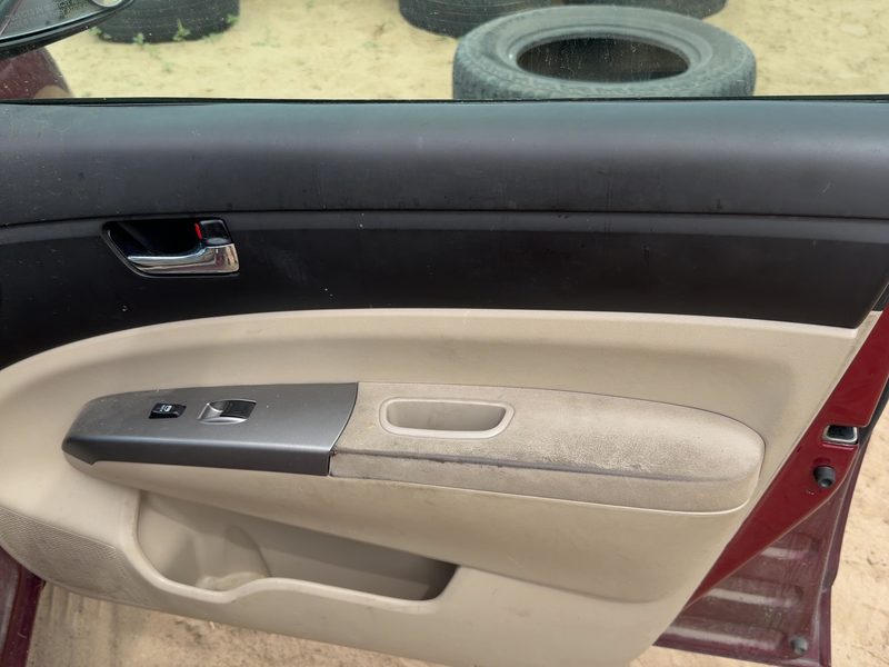 2004-2005 Toyota Prius Front Door Trim Panel RH
