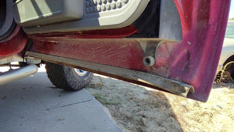 1999-2007 Ford F250 Super Duty Pickup Front Door RH