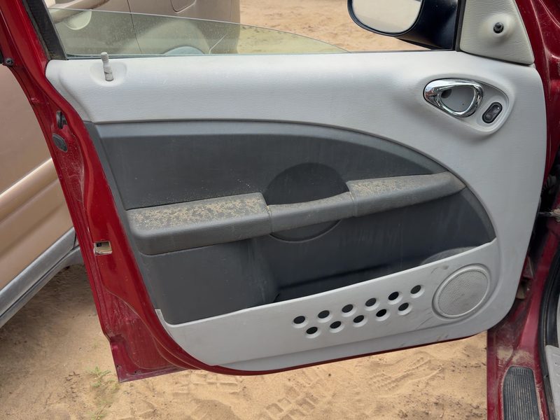 2006-2010 Pt Cruiser Front Door Trim Panel LH