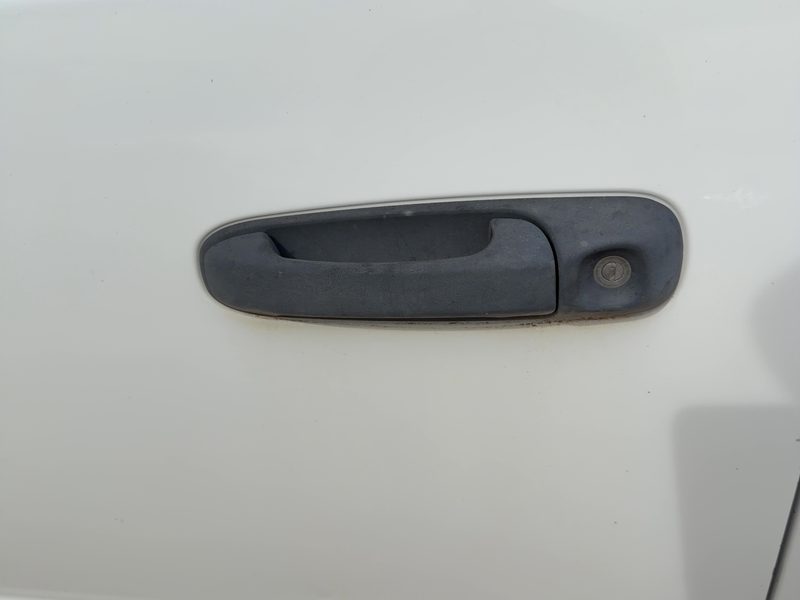 2002-2011 Dodge Dakota (mid-size) Outside Door Handle LH
