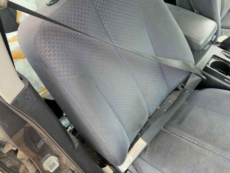 2005-2006 Nissan Altima Front Seat Belt RH