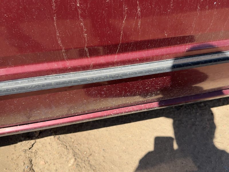 1987 Nissan Maxima Front Door Moulding RH