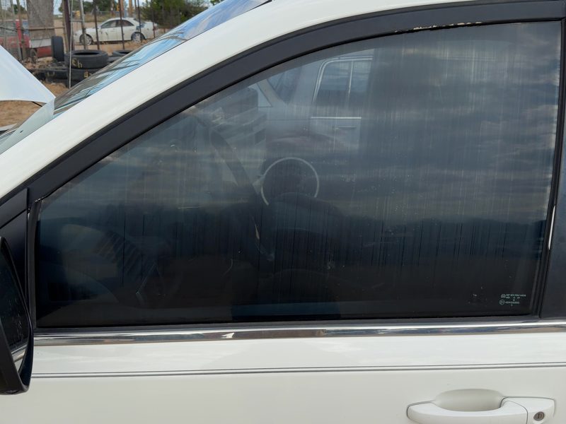 2008-2020 Chrysler Town & Country Front Door Glass/Window LH