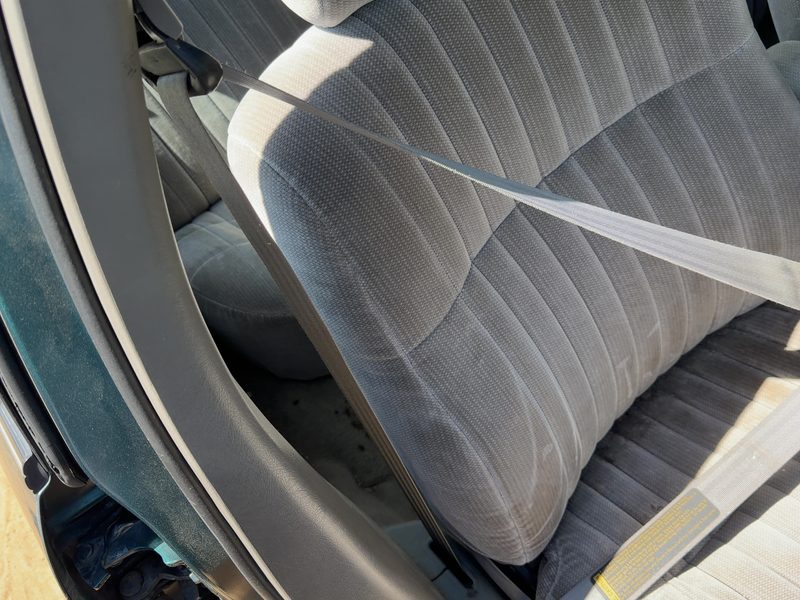 1999 Lumina (also See Lumvan) Front Seat Belt RH