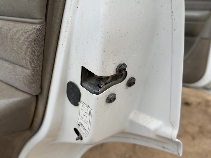 1995-2005 Blazer S10/jimmy S15 Rear Door Latch RH