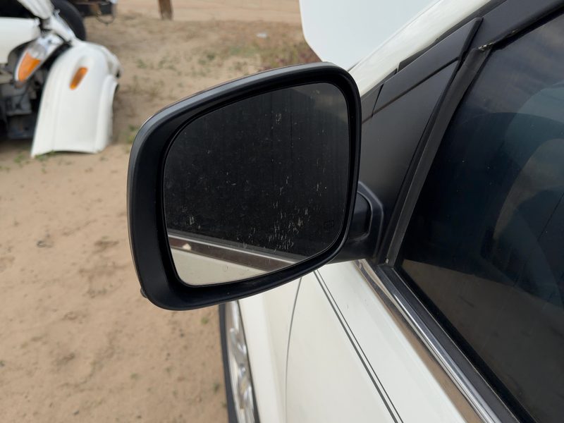 2008-2010 Chrysler Town & Country Door Mirror LH