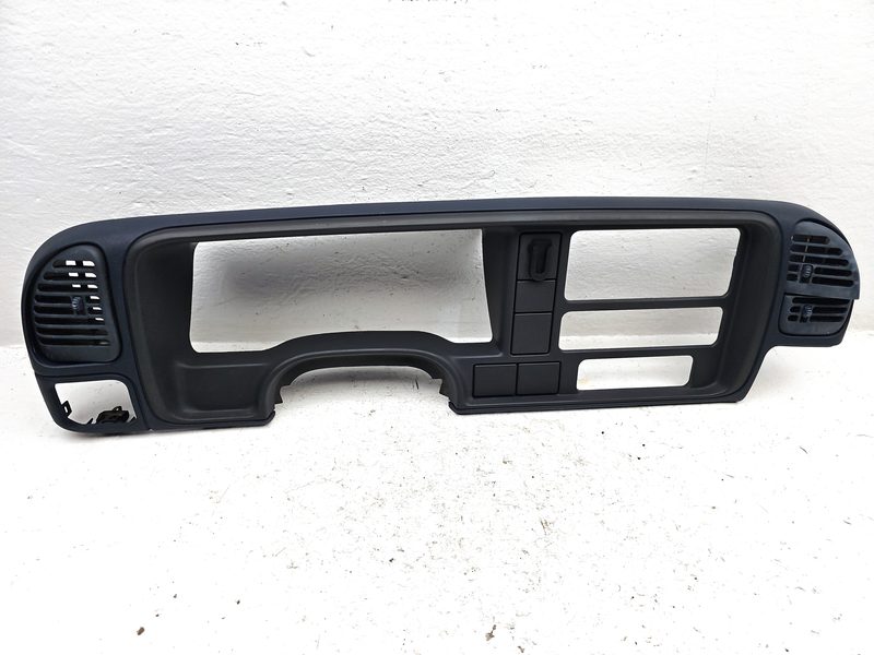 1995-1996 Chevy/gmc Suburban 1500 Series Dash Panel