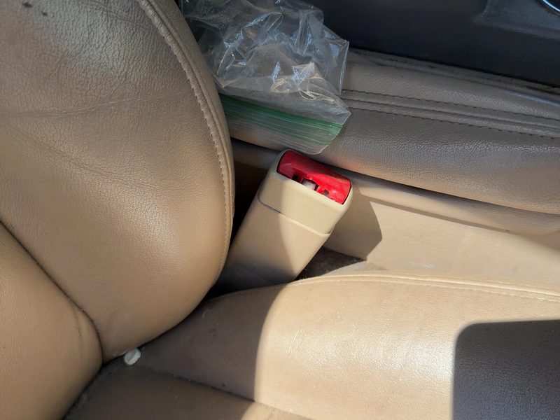2001 Lincoln LS Front Seat Belt RH