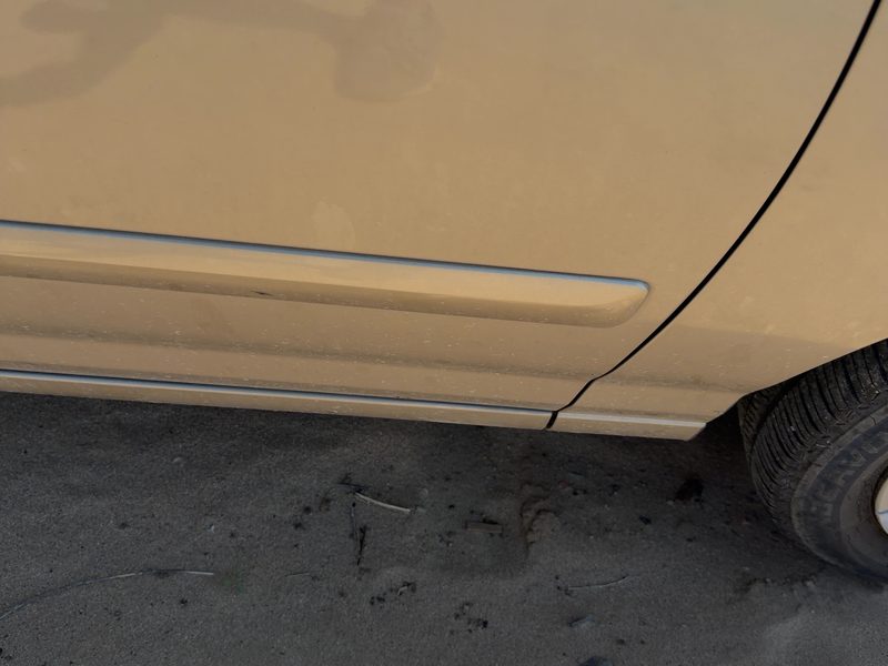 2001-2003 Hyundai Elantra Front Door Moulding RH