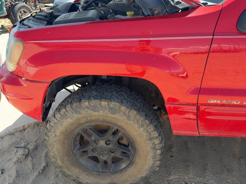 1999-2004 Jeep Grand Cherokee Fender LH