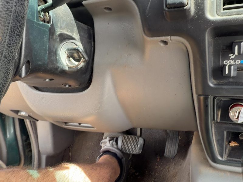 1995-1997 Isuzu Rodeo Dash Panel