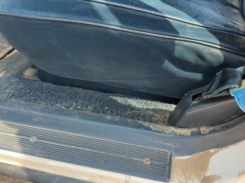 1986 Oldsmobile Ninety-eight (80 & Up) Seat Track LH