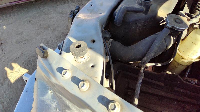1997-2004 Dodge Dakota (mid-size) Radiator Support
