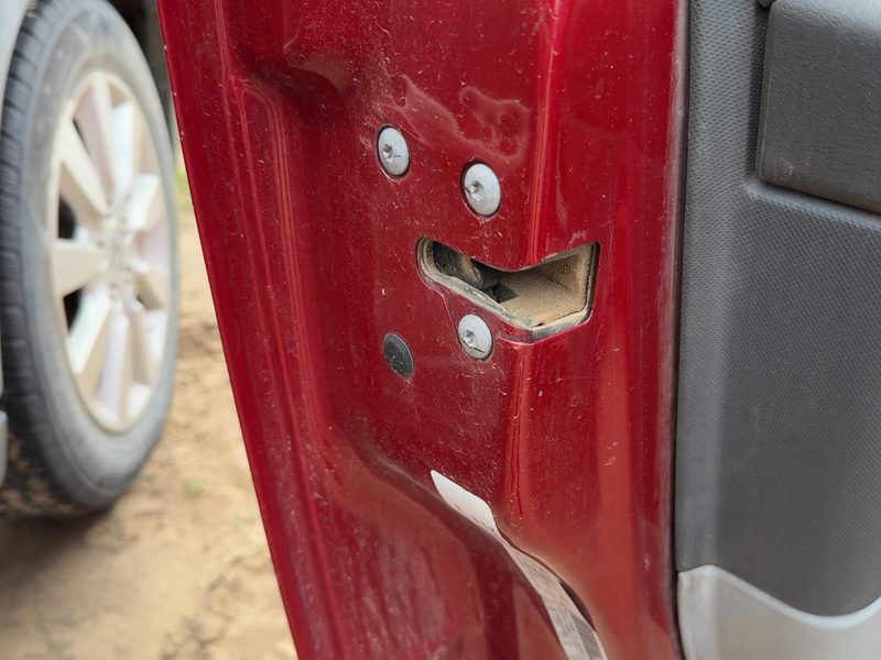 2002-2010 Pt Cruiser Front Door Latch LH