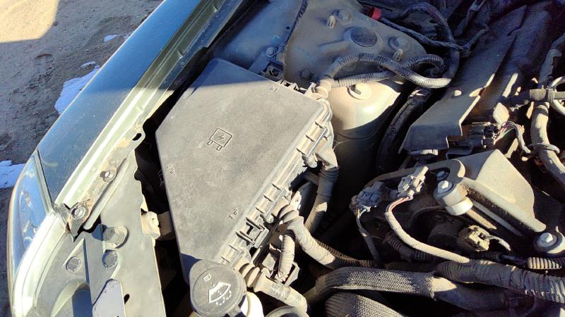 2005-2007 Cadillac STS Engine Fuse Box