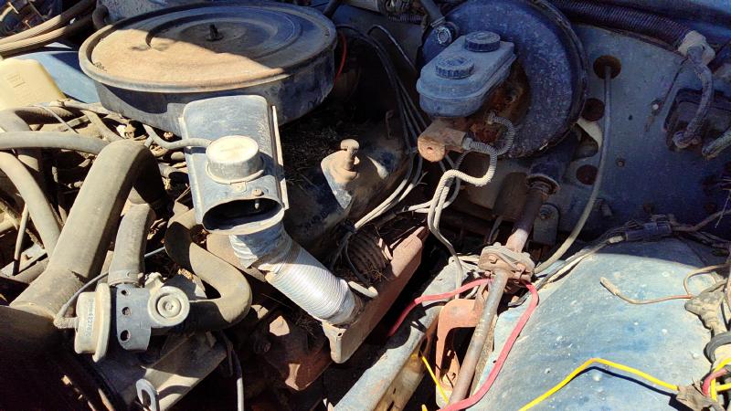1985-1989 Dodge Pickup 150 Series Cylinder Head