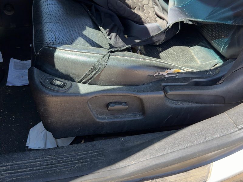 2005 Pontiac G6 Seat Track LH