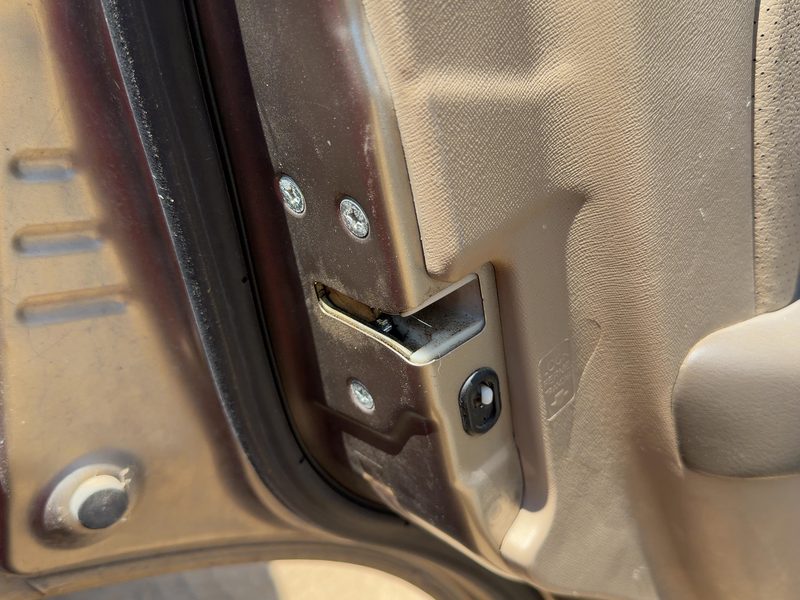 2002-2006 Honda Crv Rear Door Latch LH