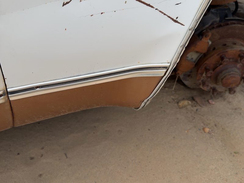 1980 Chevrolet Pickup 20 Series Fender Moulding RH
